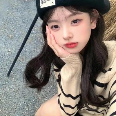 忧郁小妇人